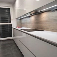 COCINA CON FORRADO SAPIESTONE